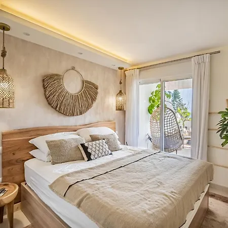 Luxury 2 Bedroom Beachfront In Bali-boho Style Apartment *
