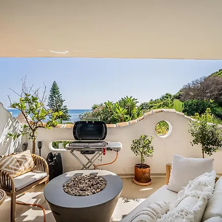 Apartment Luxury 2 Bedroom Beachfront In Bali-boho Style *